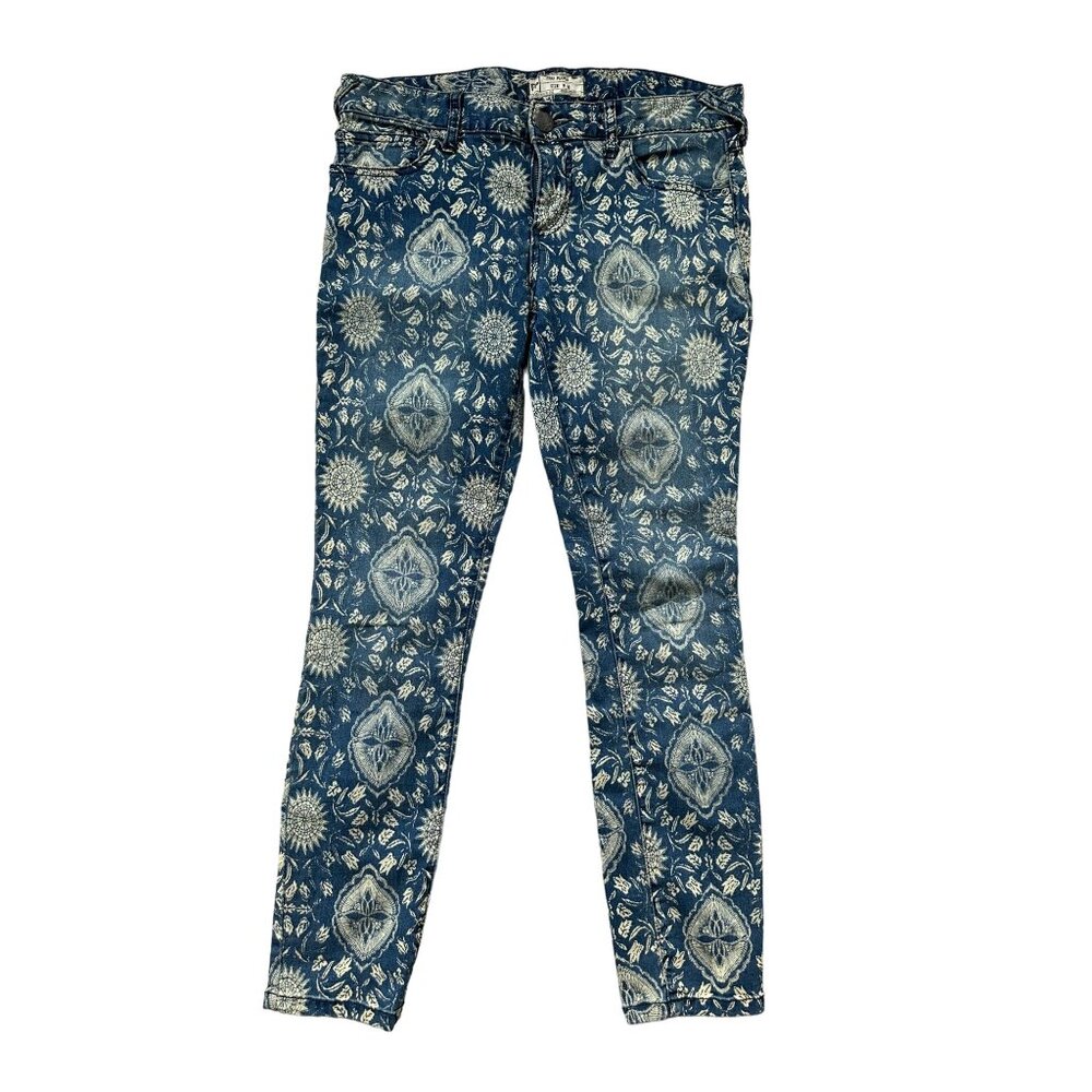 FREE PEOPLE Blue Denim Patterned Jeans Size 28